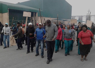 Werker afgedank oor staking